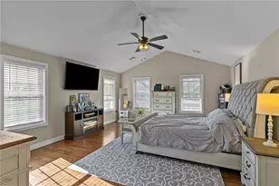 132 Theresa Marie Ave, Woonsocket, RI 02895 - Photo 16