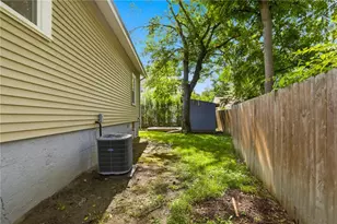 21 Overbrook Ave, Warwick, RI 02889 - Photo 8