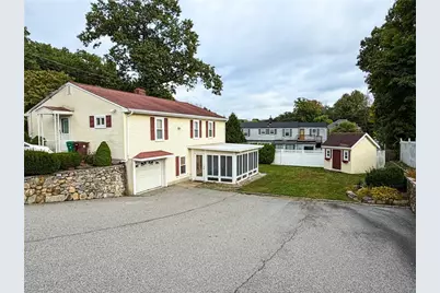 411 Mendon Road, Woonsocket, RI 02895 - Photo 4