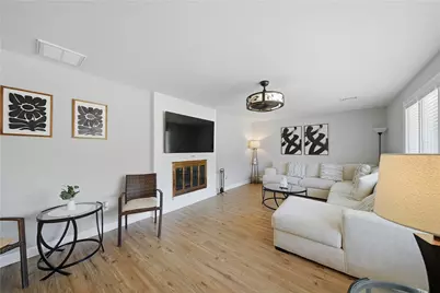 27 West River Parkway, North Providence, RI 02904 - Photo 4