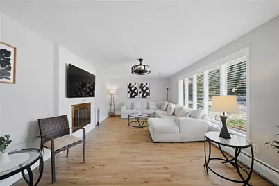 27 West River Parkway, North Providence, RI 02904 - Photo 2