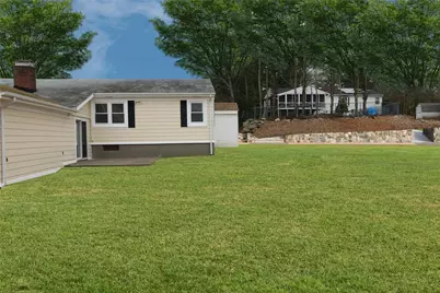 4 Sherwood Lane, Smithfield, RI 02828 - Photo 2