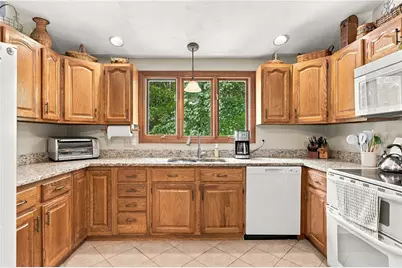 510 Maureen Circle, Burrillville, RI 02839 - Photo 8