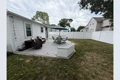 35 Bellman Avenue, Warwick, RI 02886 - Photo 2