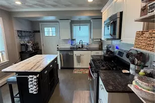 35 Bellman Ave, Warwick, RI 02886 - Photo 18