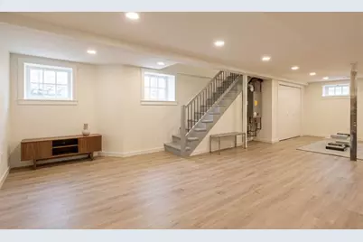 15 Bradford Avenue, Newport, RI 02840 - Photo 44