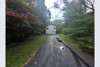 399 Farnum Pike Pike, Smithfield, RI 02917 - Photo 4