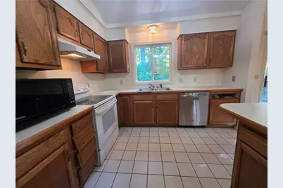 399 Farnum Pike Pike, Smithfield, RI 02917 - Photo 16