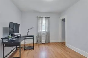 187 Sisson St, Pawtucket, RI 02860 - Photo 4