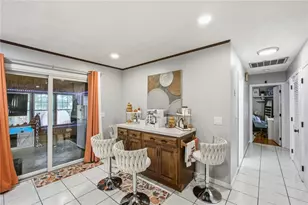 68 Virginia Ln, Providence, RI 02908 - Photo 10