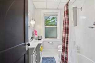 642 Hope St, Providence, RI 02906 - Photo 26