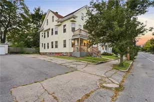 642 Hope St, Providence, RI 02906 - Photo 2