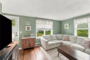 87 Potowomut Rd, Warwick, RI 02818 - Photo 10