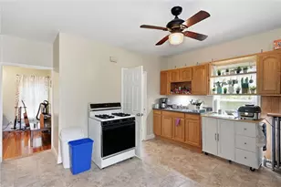 7 Broad St, Warwick, RI 02888 - Photo 22