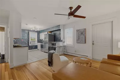 102 Broadway #1C, Newport, RI 02840 - Photo 4