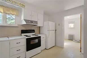 8 Wilder Ave, Westerly, RI 02891 - Photo 2