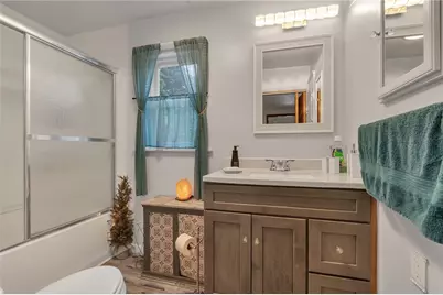 95 Thomas Avenue, Pawtucket, RI 02860 - Photo 16