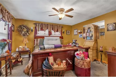 95 Thomas Avenue, Pawtucket, RI 02860 - Photo 8