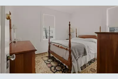 14 Mann Avenue, Newport, RI 02840 - Photo 20