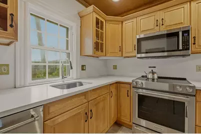 14 Mann Avenue, Newport, RI 02840 - Photo 10