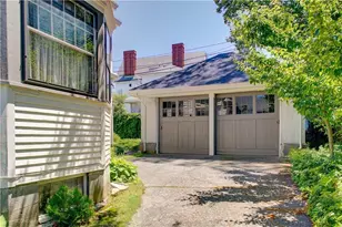 9 Whitfield Pl, Newport, RI 02840 - Photo 2