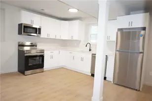 11 Benton St, Providence, RI 02909 - Photo 6