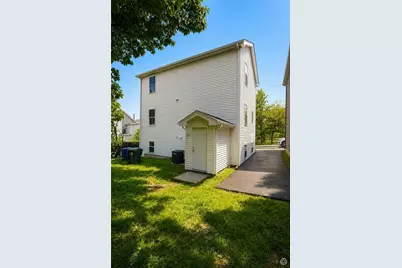 11 Benton Street, Providence, RI 02909 - Photo 4