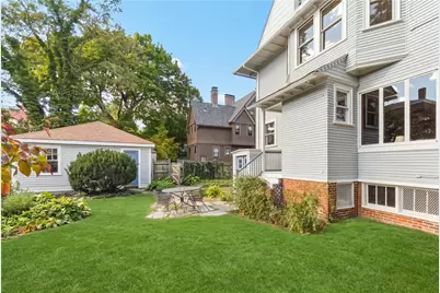 135 Lloyd Avenue, Providence, RI 02906 - Photo 38