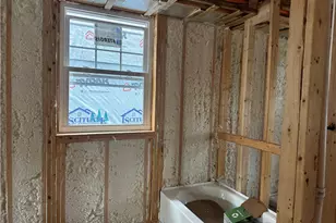 549 Douglas Ave, Providence, RI 02908 - Photo 12