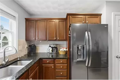 68 Red Brook Lane, West Warwick, RI 02893 - Photo 4