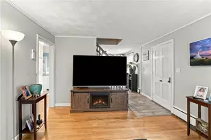 153 Rice St, Pawtucket, RI 02861 - Photo 20