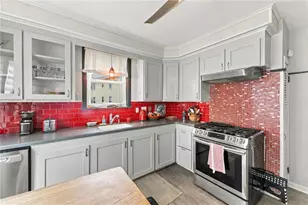 41 Stadden St, Providence, RI 02907 - Photo 14
