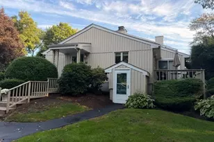 335 Pier Rd, Narragansett, RI 02882 - Photo 1