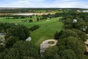 31 Calvert Pl, Jamestown, RI 02835 - Photo 36