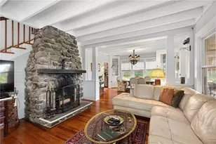 31 Calvert Pl, Jamestown, RI 02835 - Photo 12