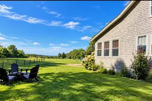 31 Calvert Pl, Jamestown, RI 02835 - Photo 6