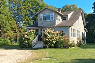 31 Calvert Pl, Jamestown, RI 02835 - Photo 4