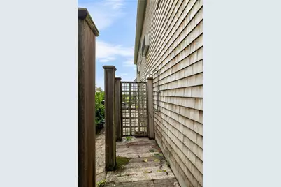 31 Calvert Place, Jamestown, RI 02835 - Photo 32
