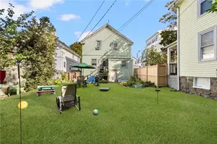 11 Carey St, Newport, RI 02840 - Photo 4
