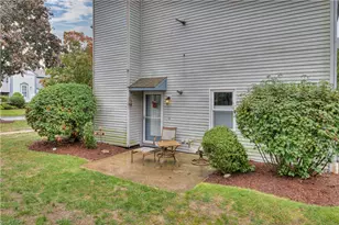 1 Willow Glen Ct, Warwick, RI 02889 - Photo 32