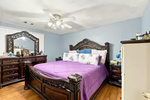 172 Friendship St, North Providence, RI 02904 - Photo 12