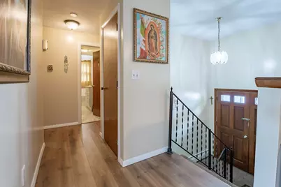 81 Petteys Avenue, Providence, RI 02909 - Photo 16