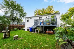 81 Petteys Ave, Providence, RI 02909 - Photo 26