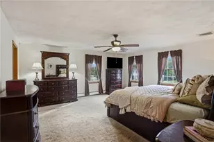 274 Larchwood Dr, Warwick, RI 02886 - Photo 16
