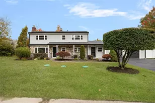 3 Massasoit Passage, Cumberland, RI 02864 - Photo 2