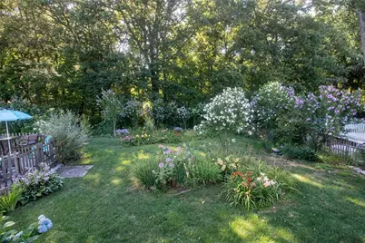 122 Elton Circle, Cranston, RI 02921 - Photo 4