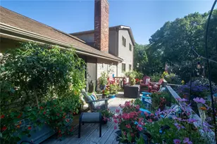 122 Elton Cir, Cranston, RI 02921 - Photo 38