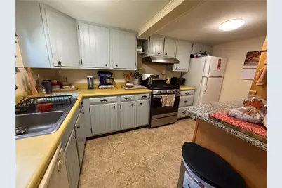 8 Pike Street, South Kingstown, RI 02879 - Photo 4