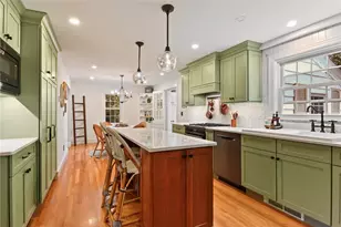 232 Bayview Ave, Warwick, RI 02818 - Photo 10