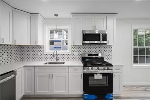 000 Camden Ave, Providence, RI 02908 - Photo 32